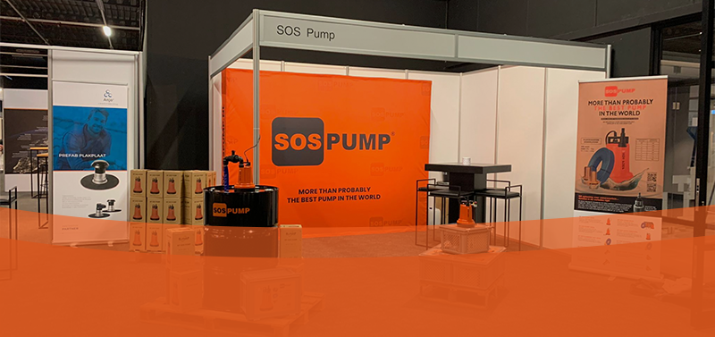 Afgelopen maand was SOS PUMP de stralende ster op de DAKEN & ZAKEN Beurs, de enige aanbieder die oplossingen bood voor wateroverlast. Ontdek onze passie voor product en klanten, en onze toewijding aan het transformeren van de dakenbranche.